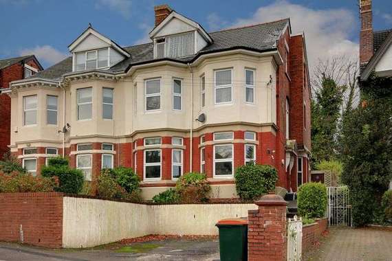 8 Bedroom Semi-Detac...